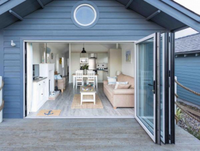Oreo Shack at The Bay Filey, sleeps 4-5 , pet-free